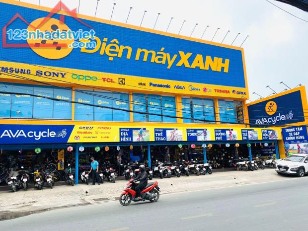 ĐẤT NGỘP- GIÁ RẺ Ở THỊ XÃ- DT 620M2 ĐẤT,T.CƯ 100M SÁT CHỢ DÂN ĐÔNG. GIÁ 220 TRIỆU - 4