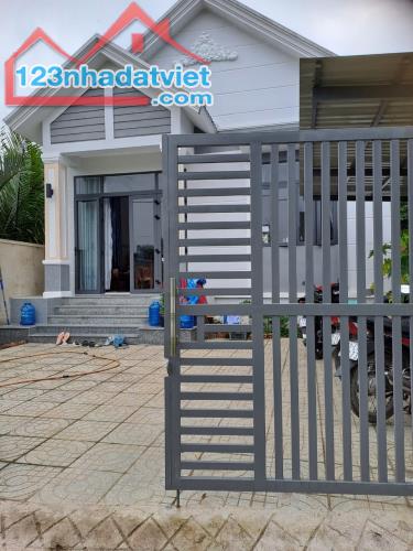 CHỦ NHÀ CẦN BÁN GẤP Nhà Bình Khánh DTSD 230,3m2 - 2PN NHÌNH HƠN 3 TỶ.