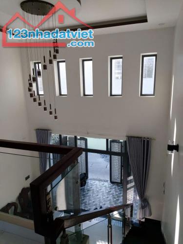 CHO THUÊ MẶT BẰNG 40M2, GIÁ  4TR5/THÁNG ĐƯỜNG 8C KĐT LÊ HỒNG PHONG 2, P PHƯỚC HẢI.