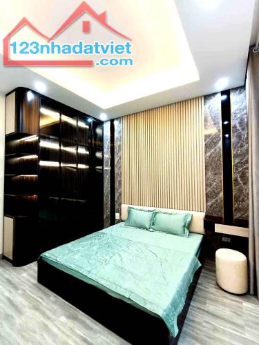 Nhà Như Biệt Thự, Phố Chùa Láng, Đống Đa, DT 48m2, MT 4m, Kinh Doanh Cửa Hàng, Nhỉnh 11 - 1