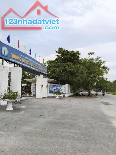 Bán nhà Thượng Thanh dt 48m2 x 2 tầng giá 4 tỷ 300. - 1