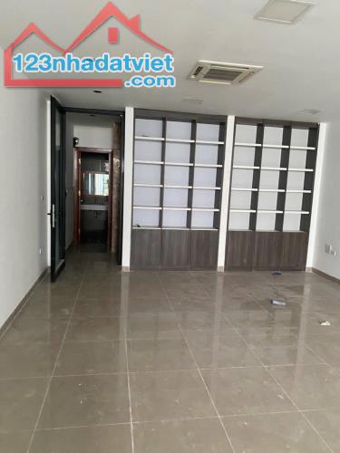 Mặt Phố Trần Quang Diệu, Tòa nhà 8 tầng TM, Vỉa hè, dt 79m, MT 5m, Giá 47.5 tỷ. 0906556885 - 4