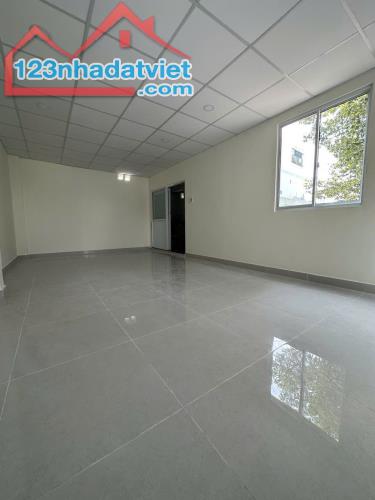 Giảm 1 tỷ,bán nhà MT Lê Hồng Phong Q10, 5 tầng,40m2,giá 14 tỷ nhỉnh - 2