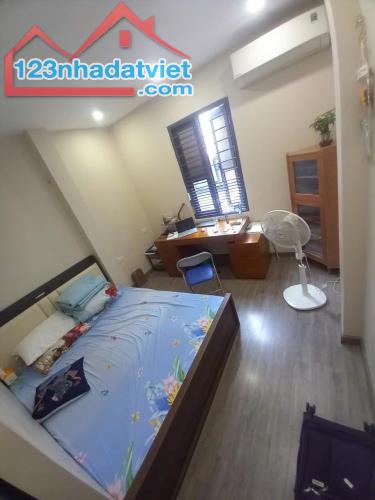 Bán nhà 1150 Đường Láng-DT 43 m2 x 5 tầng.MT 3,5m.Ô TÔ LÙI ĐỖ CỬA-CÓ Ô CHỜ THANG MÁY. - 1