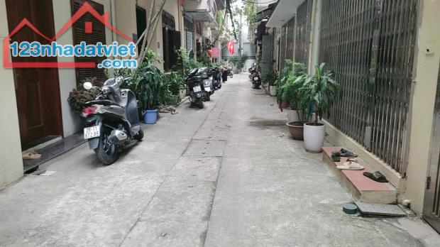 Bán nhà 1150 Đường Láng-DT 43 m2 x 5 tầng.MT 3,5m.Ô TÔ LÙI ĐỖ CỬA-CÓ Ô CHỜ THANG MÁY. - 4
