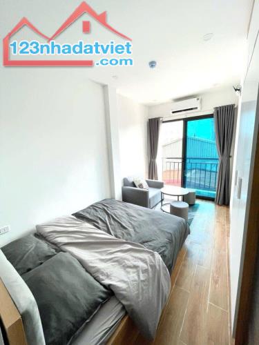CCMN GIÁP BÁT - THANG MÁY - 8 PHÒNG KHÉP KÍN FULL NỘI THẤT 50TR/TH Dt 50m2 5T Giá 11.9 tỷ