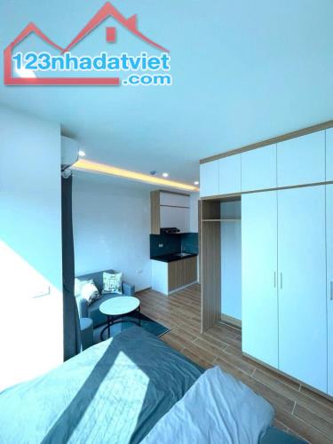 CCMN GIÁP BÁT - THANG MÁY - 8 PHÒNG KHÉP KÍN FULL NỘI THẤT 50TR/TH Dt 50m2 5T Giá 11.9 tỷ - 4