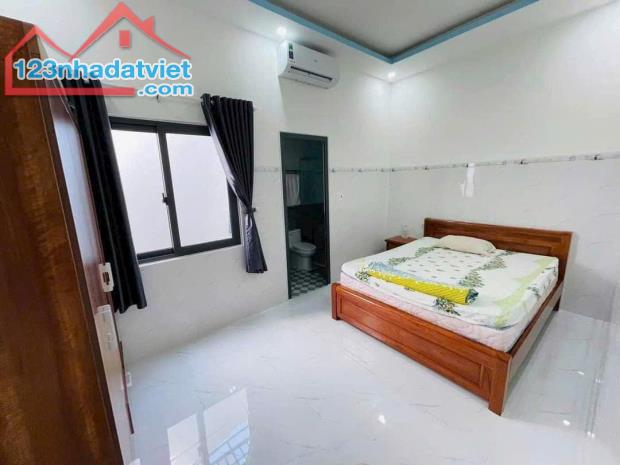 bán nhà 1 Trệt 2 tầng Trung Tâm vũng tàu p4 hẻm ôtô DT: 74m² giá 4,7 tỷ - 1