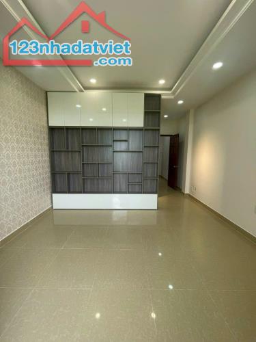 BÁN LỖ CẦN BÁN GẤP NHÀ HẺM ÔTÔ 65m²-2tỷ990 (TL)Đ Lương Định Của,P.Bình An,Quận 2 - 4