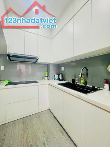 NHÀ ĐẸP LUNH LINH, FULL NỘI THẤT - 21M2, 4TẦNG - LÝ CHÍNH THẮNG - NHỈNH 4TỶ - 1