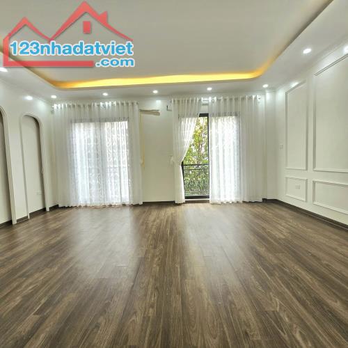 Bán Nhà Ngõ 38 Phố Xuân La 162/52,5m2 x 6 tầng thang máy, nhà mới kính koong, Chủ mới về - 2