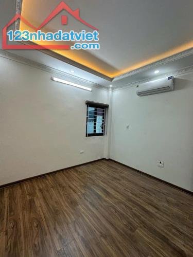 SIÊU PHẨM Ô TÔ ĐỖ CỬA XUÂN PHƯƠNG DT 40M2 X 5 TẦNG X GIÁ 7.9 TỶ - 2