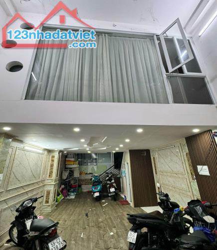 Bán CHDV HXH Trường Chinh, P12, Tân Bình, 70m2, 5 tầng, chỉ nhỉnh 8 tỷ - 1