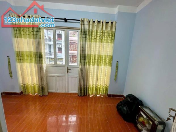 Bán nhà mặt tiền bàn cờ kinh doanh đường Lê Quý Đôn dt 27,8m2 Giá bán 4.5  tỷ Lh: 09057240