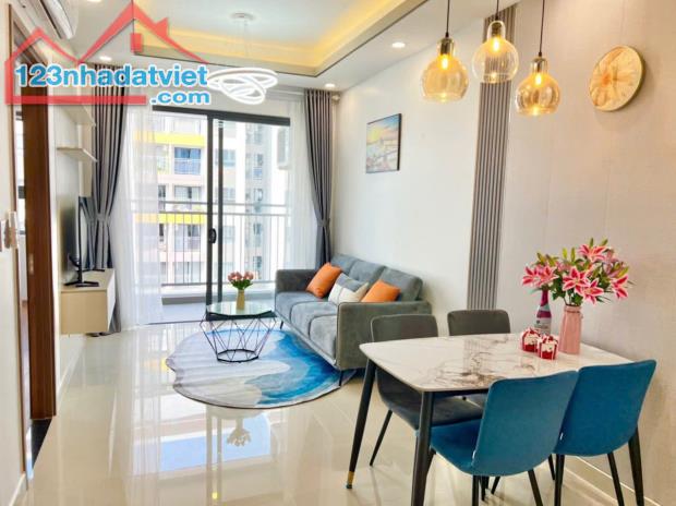 Chính chủ cho thuê căn hộ Q7 Riverside 2 phòng ngủ 67m2 giá 11 triệu. LH 0907325398