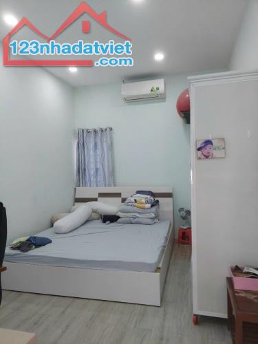 cho thuê can hộ dịch vụ tổng diện tích 25m2