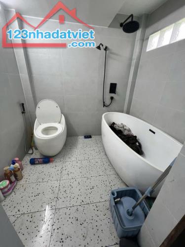 HƯƠNG LỘ 2- 2 TẦNG ,NGANG 8M –SÁT BỆNH VIỆN BÌNH TÂN-70M2 – NHỈNH 3 TỶ - 5