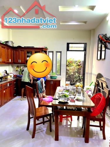 Ô TÔ VÔ NHÀ- 4 2X21M- HAI MẶT HẺM- 3 TẦNG- TRƯỜNG CHINH 15- 8.X TỶ - 2