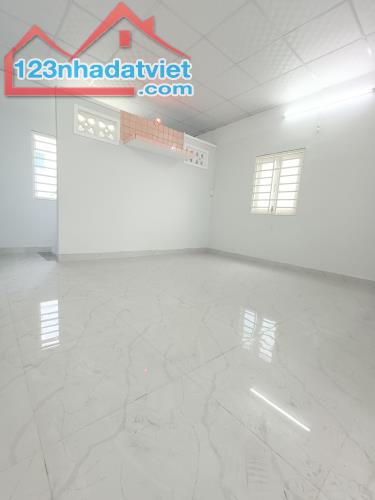 BÁN NHÀ QUẬN BÌNH TÂN_ SÁT MT TỈNH LỘ 10_ 45M2 CHỈ 3,7 TỶ - 2