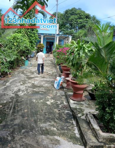 Cần bán nhanh-Đất tặng Nhà rất Đẹp-Tiến Lợi-Phan Thiết-DT 207m2,có 107m2TC,MT 12m - 1
