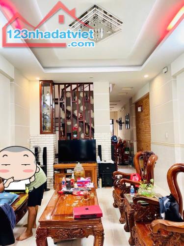 KHU VIP TÂN BÌNH - Ô TÔ NGỦ TRONG NHÀ - 90M2 - 3 TẦNG - 2 MẶT HẺM THOÁNG MÁT - 1