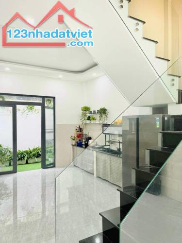 Bán Nhà Hẻm 7M - Thoại Ngọc Hầu - Tân Phú - 51M2 - 5 Tầng- Chỉ 6.x T Ỷ - 1