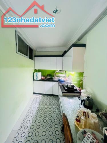 Cần bán nhà ,Ngõ văn Hương dt 47m2 3 từng mặt tiền 3.8 mét  giá 5 tỷ - 1