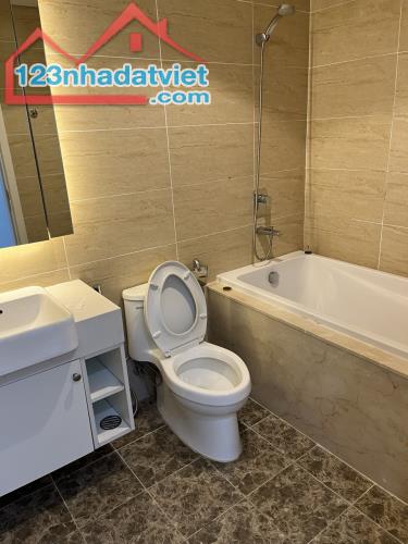 Bán căn hộ 2N,2WC Vinhome D