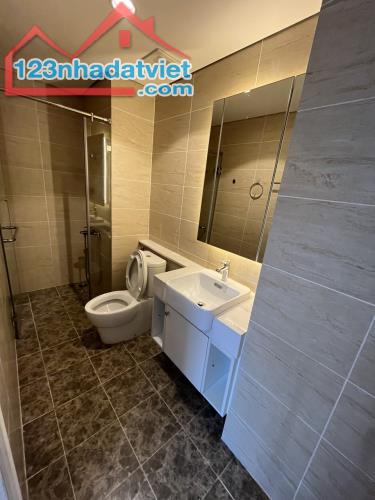 Bán căn hộ 2N,2WC Vinhome D