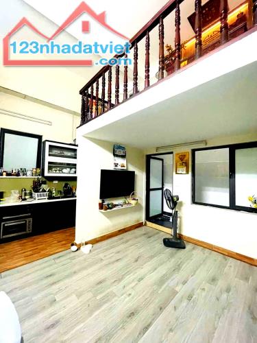 PHÂN LÔ- VỈA HÈ- K.DOANH - Nhà Nguyễn Chánh, Cầu Giấy 80m2x4T GIÁ RẺ!