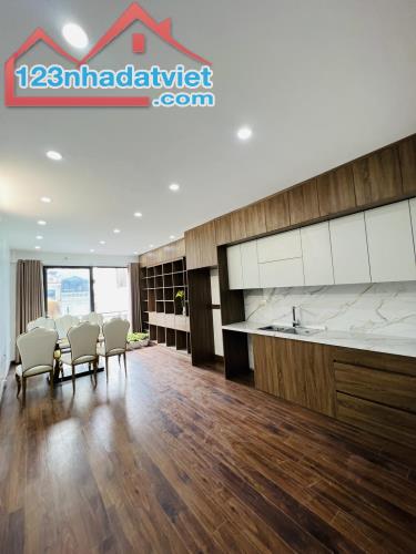 NHÀ PHÙNG CHÍ KIÊN 50M2 x 6 TẦNG Ô TÔ NGỦ TRONG NHÀ - 15.7 TỶ - 3