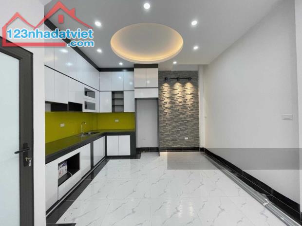 Bán nhà Tân Hội 40M 4 Tầng, 4P Ngủ, 30m ô tô đỗ, gần Lai Xá giá 4.4 tỷ - 2