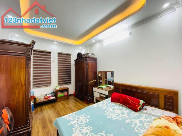 [Thang máy] Bán nhà mới Hoàng Hoa Thám,40m2X6T, MT 4m,giá 8.8 tỷ, lô góc, Mp 40m - 1