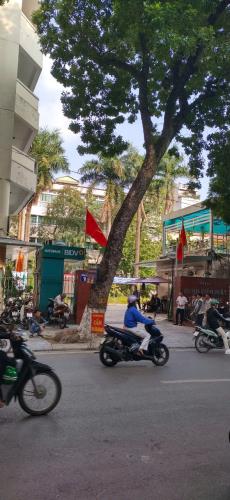 CHÍNH CHỦ BÁN NHÀ PHỐ BÀ TRIỆU- GẦN BV MẮT TRUNG ƯƠNG- CHỈ 3 TỶ - 1