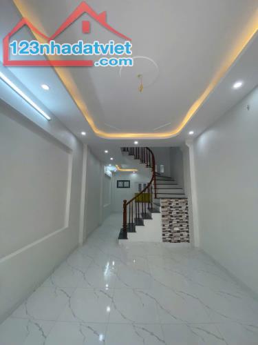 Nhà Tình Lam, Đại Thành 3Tầng*55m2. ngay chợ Tình Lam, Cầu Đại Thành, giá 3,35tỷ - 3