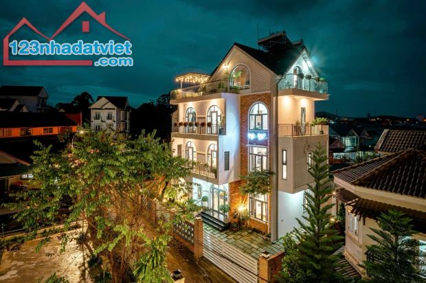 💰20 TỶ cho Chiếc ViLLA Sân Vườn siu Xịn PHƯỜNG 8 Đã Hoàn Công & Đầy Đủ Tiện Nghi✨Đà Lạt