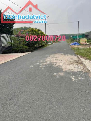 Đất Minh Thành - Chơn Thành, giá rẻ 260m2 đường nhựa buôn bán kd ngon nhỉnh 2xx triệu