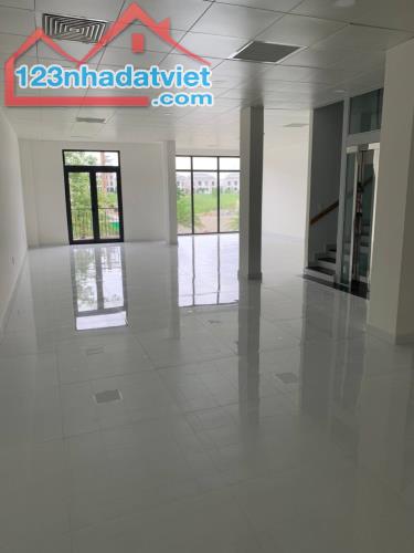 Em Hưng xin cập nhật giỏ hàng cho thuê mới nhất tại khu đô thị Vinhomes Grand Park - 2