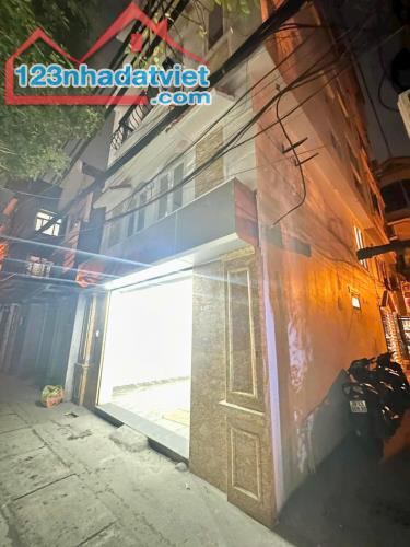 LÔ GÓC KHƯƠNG ĐÌNH - NGÕ THÔNG - KINH DOANH - Dt 36m2 5 tầng mt 5m Giá 7 tỷ - 4