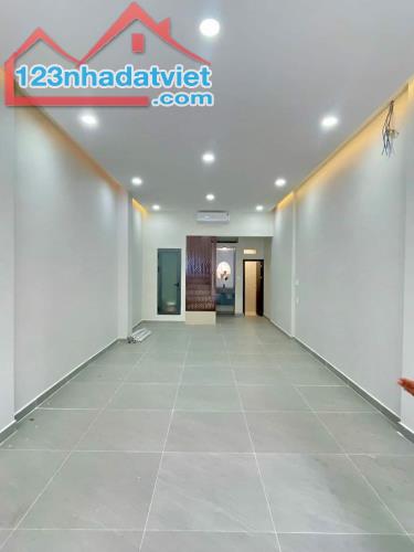 Mặt tiền KD VIP Lê Thị Riêng, Bến Thành, Q.1, DT: 63m2, ba lầu, giá 34 tỷ. - 1