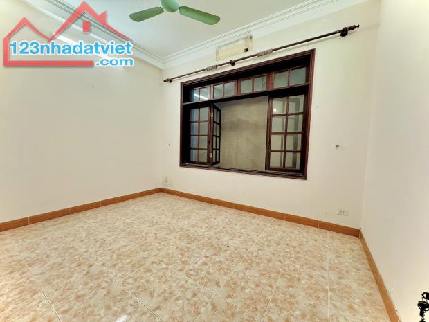 BÁN NHÀ PHỐ KIM ĐỒNG 63M2 – 4 TẦNG, HAI THOÁNG, PHÂN LÔ ÔTÔ THÔNG, VỈA HÈ, KD VĂN PHÒNG. - 2