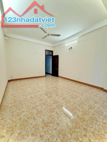 BÁN NHÀ PHỐ KIM ĐỒNG 63M2 – 4 TẦNG, HAI THOÁNG, PHÂN LÔ ÔTÔ THÔNG, VỈA HÈ, KD VĂN PHÒNG. - 3