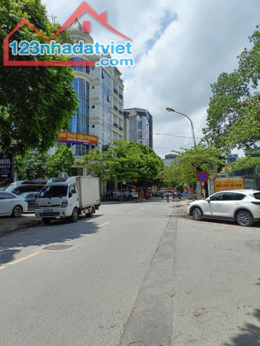 Phố Dương Khuê 62m2 - Đất, vỉa hè ô tô tránh kinh doanh, giá 19 tỷ