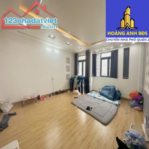 Bán nhà mặt phố MTKD_ Chưa đến 63 tr/m2 _ Đường Nguyễn Duy Trinh, Quận 2 _ 2 tầng 3 pn 3 w - 4