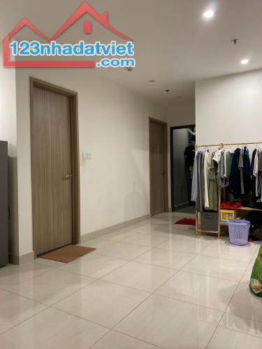 Cần bán căn hộ đã có sổ , căn góc diện tích 63m2, 2PN_2WC tòa Rainbown Vinhome Granpark Q9 - 1