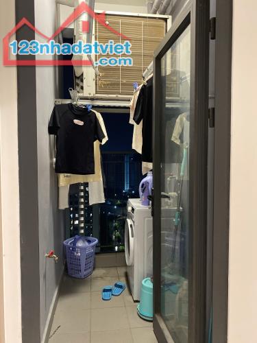 Cần bán căn hộ đã có sổ , căn góc diện tích 63m2, 2PN_2WC tòa Rainbown Vinhome Granpark Q9 - 2