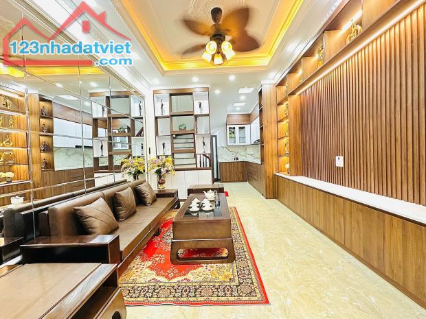 VÍP!BÁN NHÀ QUẬN THANH XUÂN 35Mx5T NGÕ THÔNG, 3 BƯỚC RA PHỐ NHÀ CHỦ TỰ XÂY GIÁ 5.6 TỶ