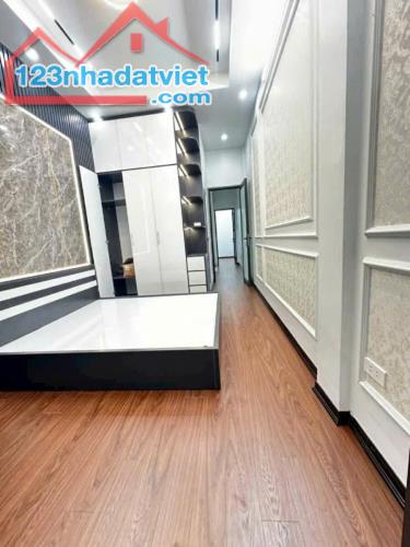 SIÊU PHẨM CÙ CHÍNH LAN - HAI THOÁNG - NHÀ MỚI ĐẸP - FULL ĐỒ Dt 36m2 4T Giá 7.65 tỷ - 1