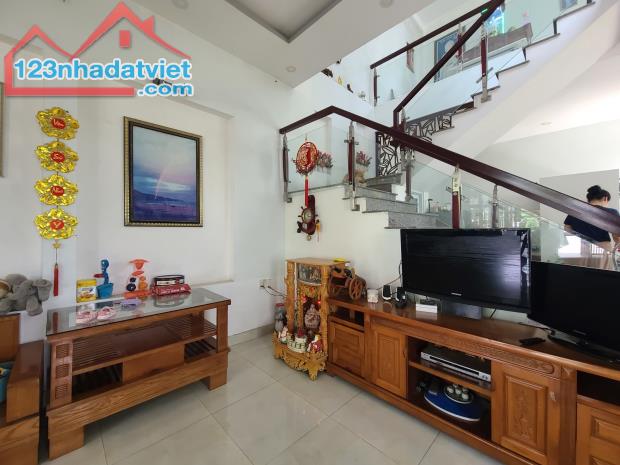 Nhà sơn trà, Khu An Trung, Euro villa, Trần Hưng Đạo, 77m2, 2,5 tầng, Giá 6,95 tỷ ( TL )