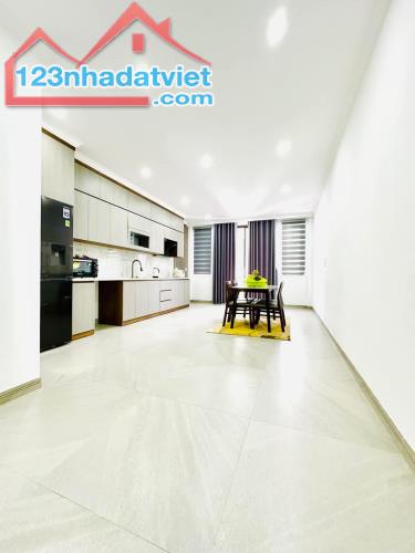 BÁN NHÀ CẦU GIẤY 55M2-MT 5M-7 TẦNG THANG MÁY-GIÁ CHÀO 20,5 TỶ-THƯƠNG LƯỢNG - 3